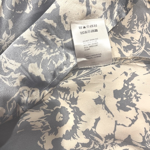 Reformation Frankie Silk Porcelain Blue and White Floral Dress - Picture 9 of 9